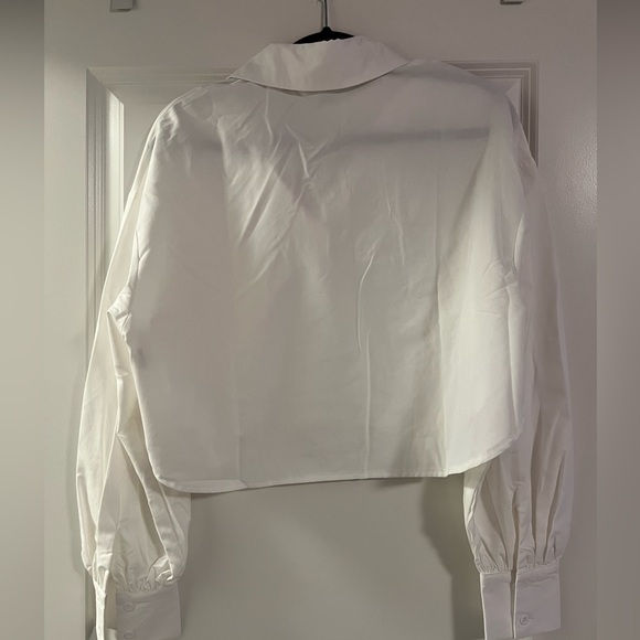 Cropped white button down - Picture 2 of 3